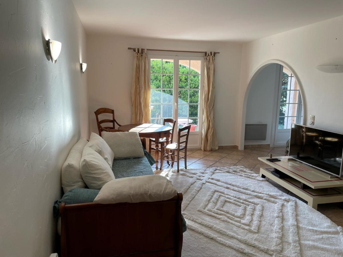 Domaine Des Tuilieres Avec Jacuzzi Apartment Vallauris Exterior photo